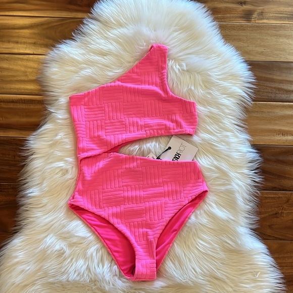 Beach Riot Celine Cutout One-Shoulder One-Piece Swimsuit Strawberry Moon Sz XS - Picture 3 of 11